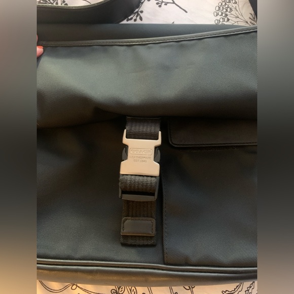 UNISEX Coach BLK leather trim messenger stylish and durable. Fast Shipping! - Picture 8 of 14